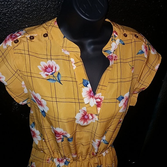 Floral dress - Picture 2 of 3